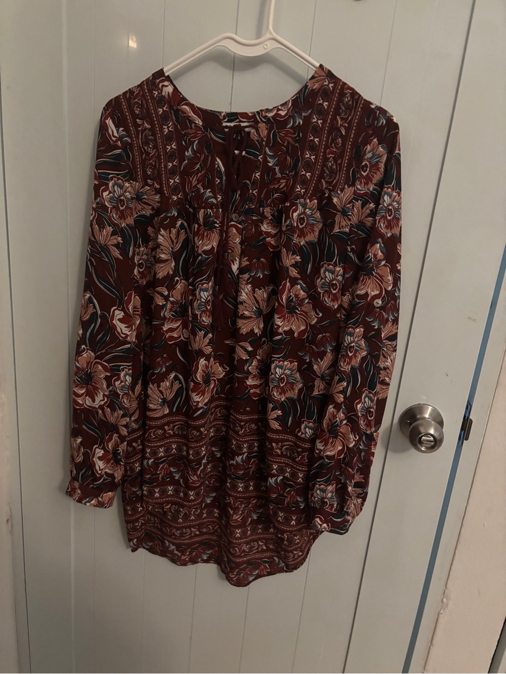 Women's Floral Long-Sleeve Tunic Top - Burgundy Floral